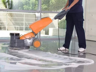Gebäudereinigung Konstanz: Wie professionelle Reinigung Ihr Unternehmen erstrahlen lässt und den Wert Ihrer Immobilie steigert
