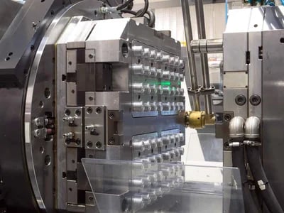 Formenbau Spritzguss für Kunststoffteile bei Maxnext GmbH – Alles aus Einer Hand Online