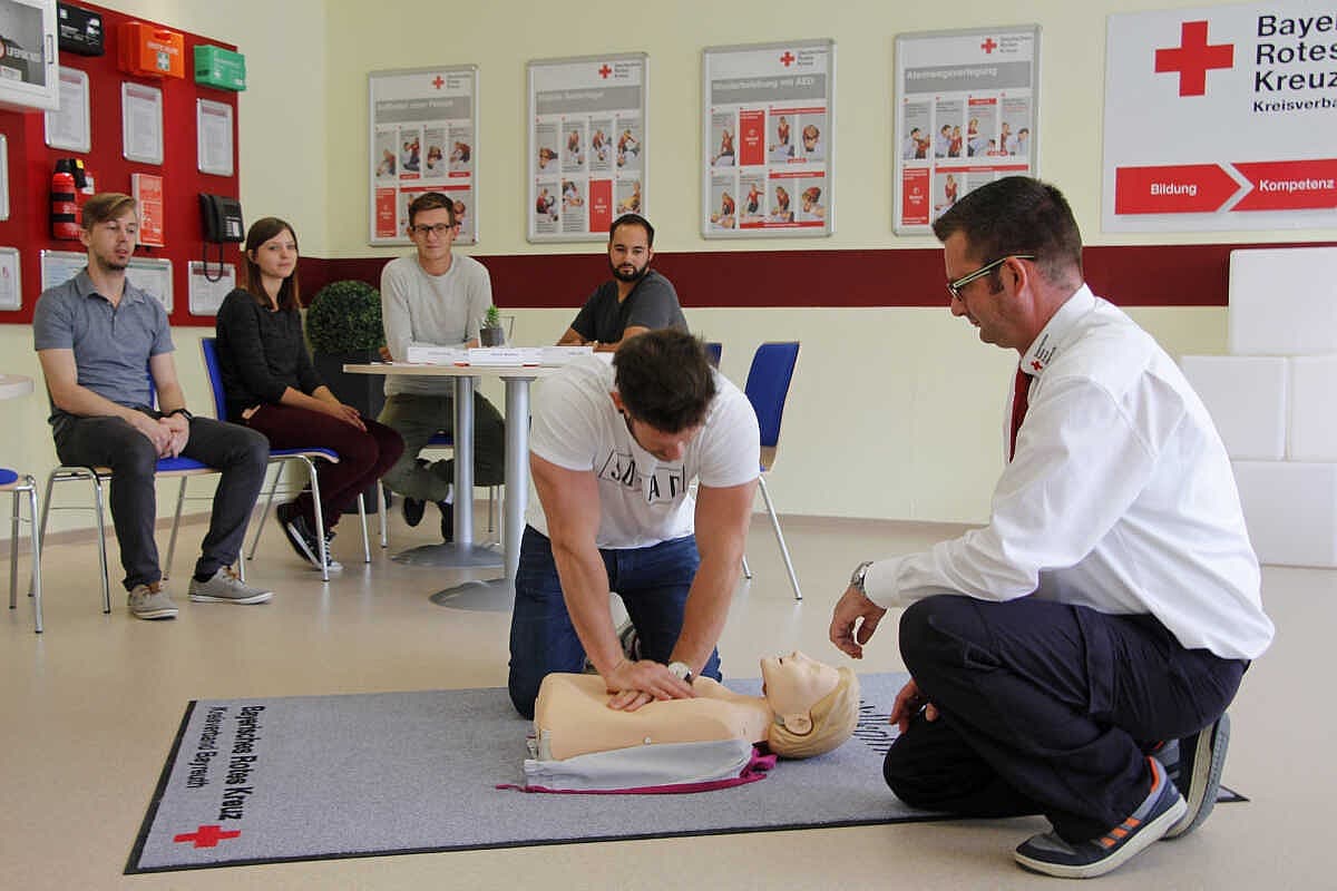 Erste-Hilfe Kurs München: Kompetente Hilfe bei Notfällen im Alltag erlernen