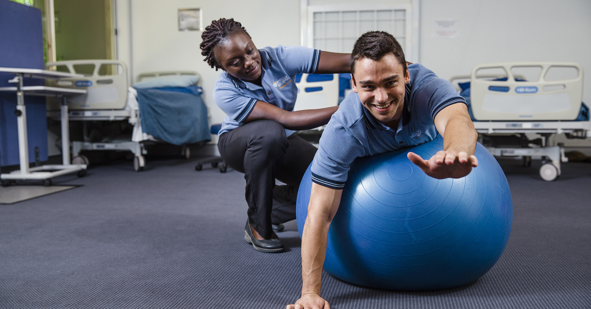 Physio Frankfurt am Main: Ganzheitliche Rehabilitation und Sportphysiotherapie