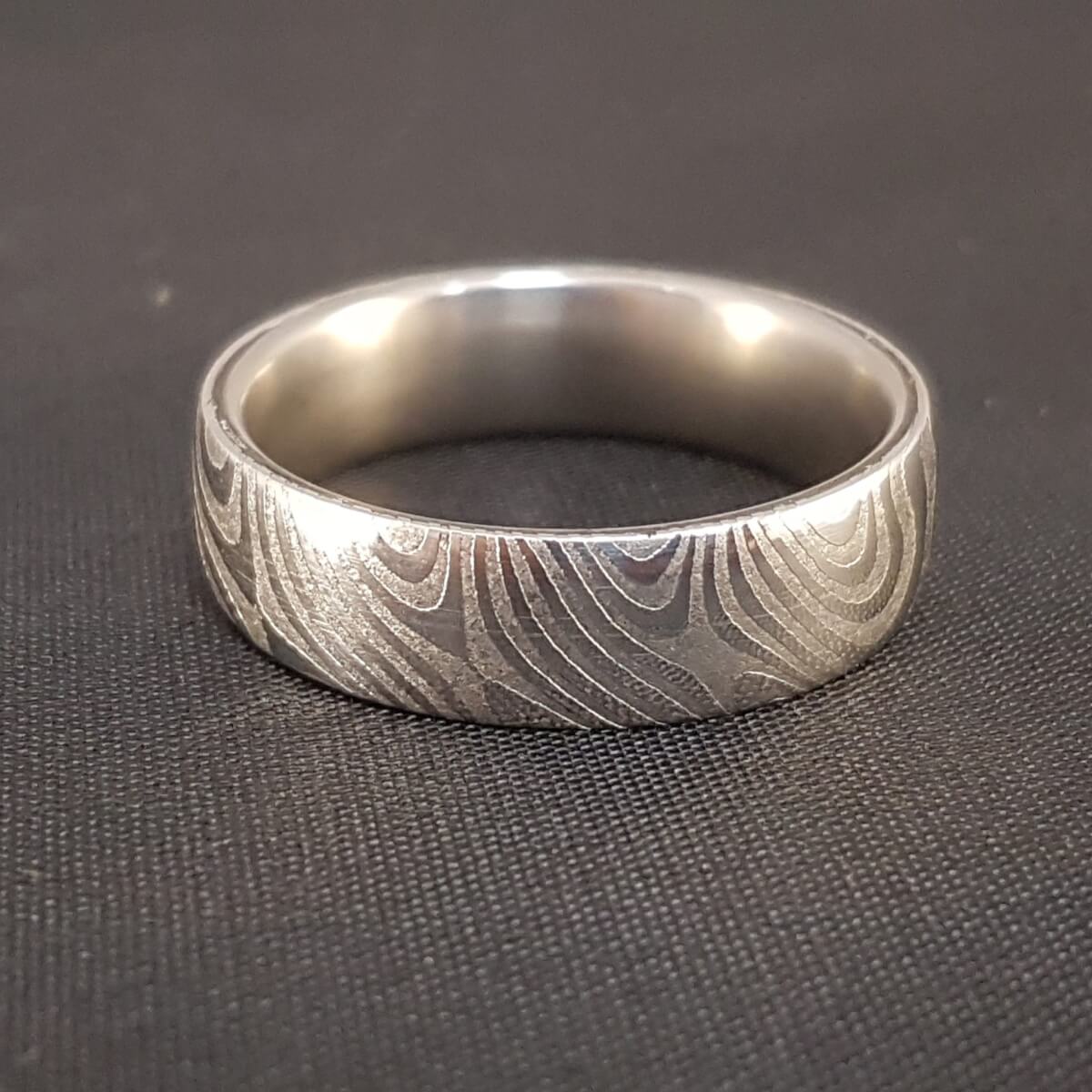 Eheringe mit Bernsteinschmuck: Ein einzigartiges Schafferlebnis